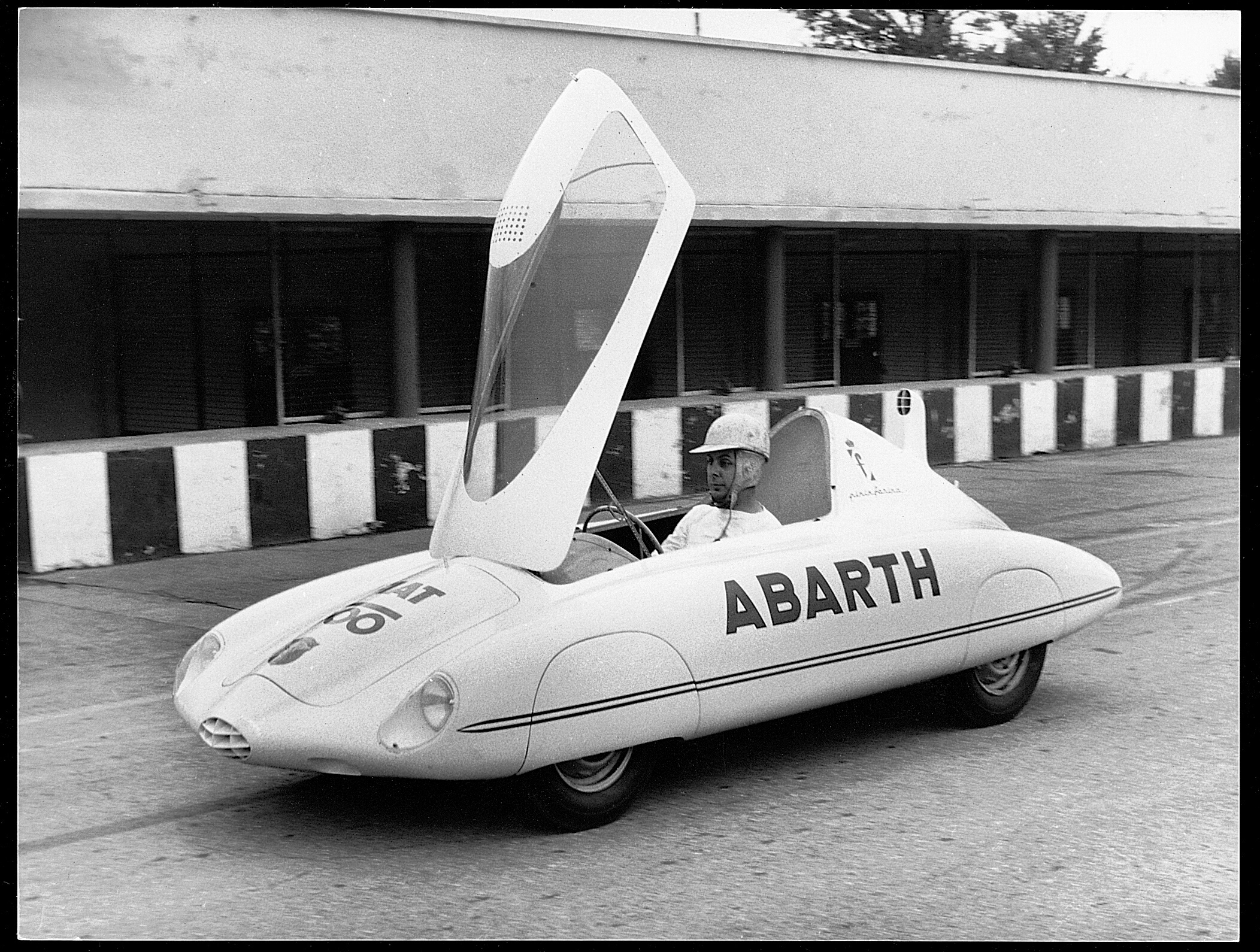 Abarth 年オリジナルカレンダー壁紙 Abarth アバルト