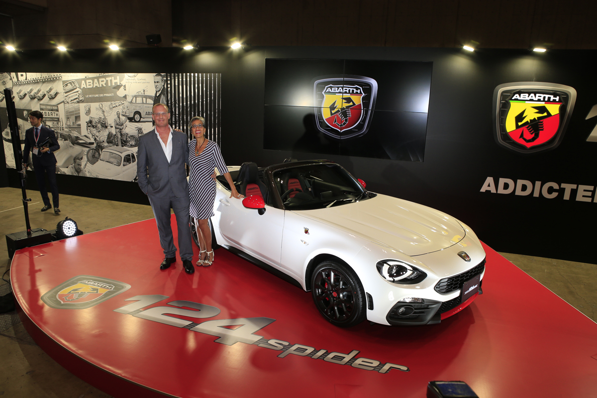 本格オープンスポーツ「ABARTH 124 spider」が発表