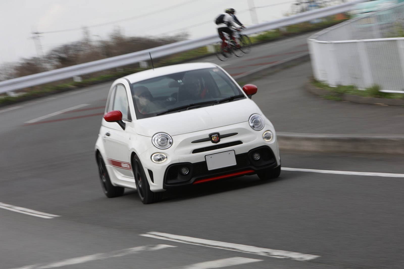 180406_Abarth_06m