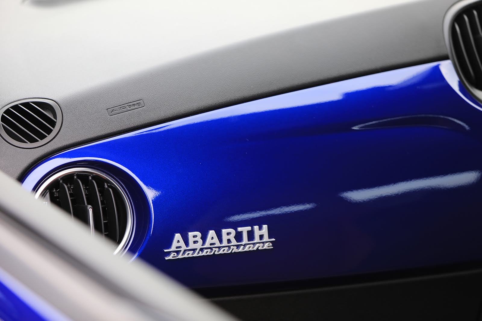 191025_Abarth_Owner_11