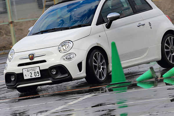 りんご先生の運転お悩み相談室 第1回「ドライビングシューズはどう選ぶ