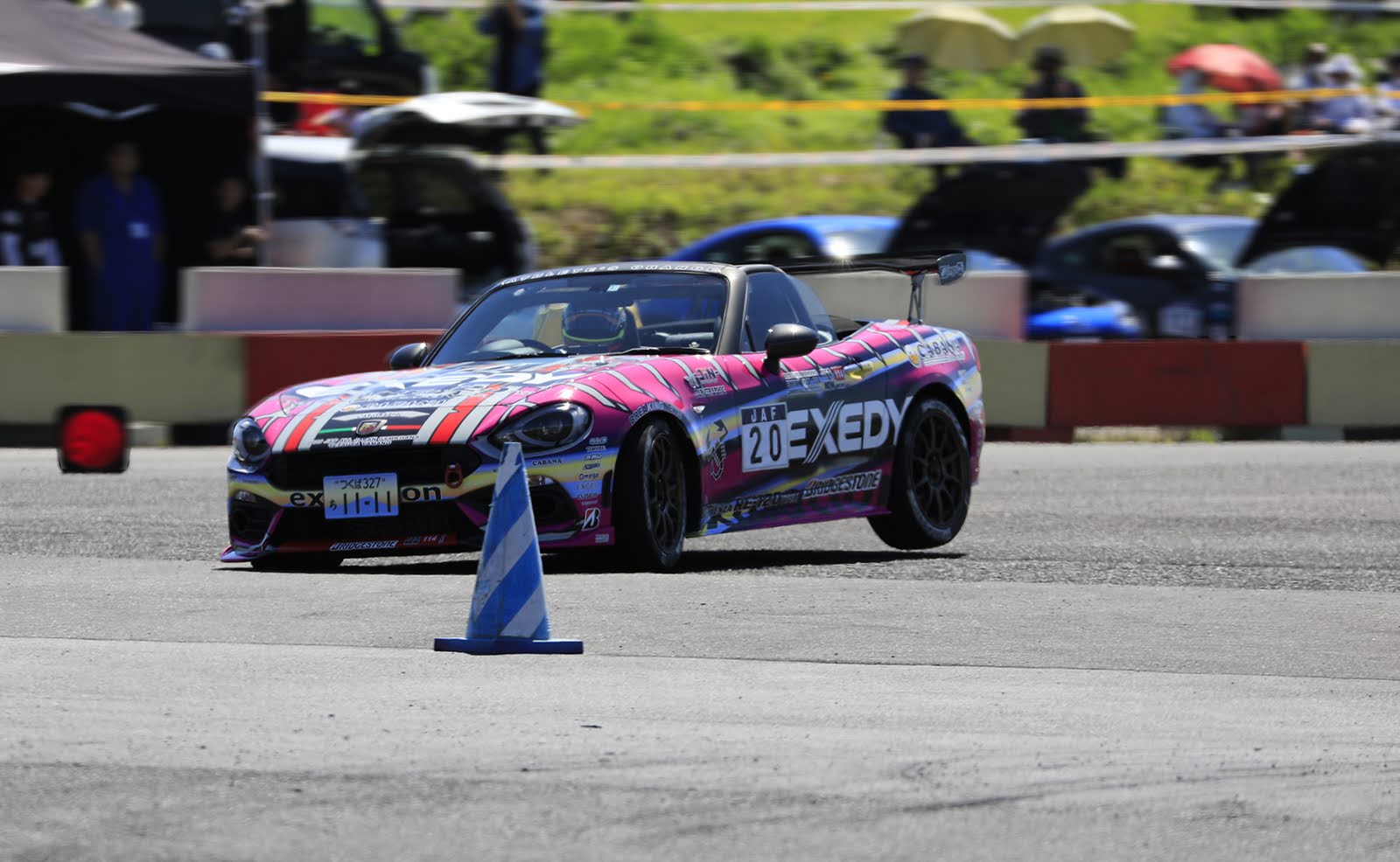 山野哲也選手×124 spider　タイヤ戦争勃発、苦難を迎えるも全力で挑戦