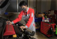愛車のアバルトを長く乗るために。メンテナンスのコツをプロに聞いてみた。